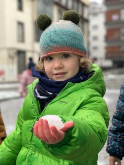 Elurrarekin_jolasten