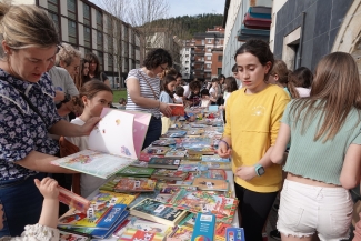 Azoka_Solidarioa