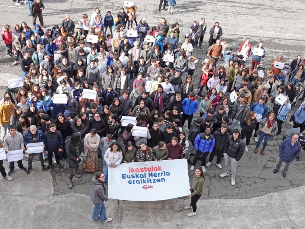 Argazkia2025_01_31Elkarretaratzea_ZarautzIsuna